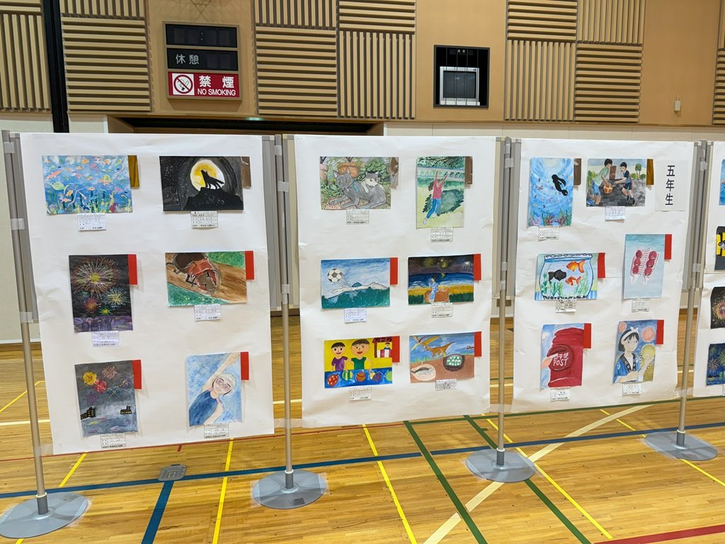 絵画の部の展示